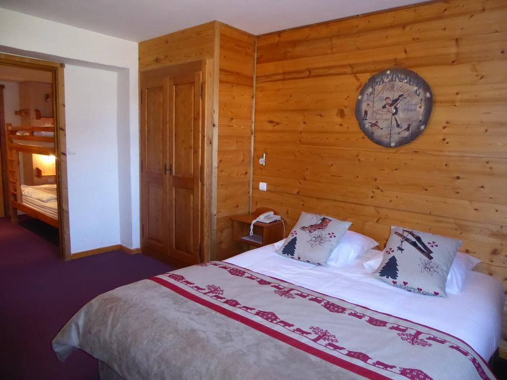 Epicea Lodge Hotel Et Camping Пралонян-ла-Вануаз Стая снимка